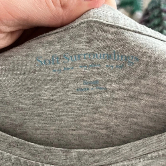 SOFT Surroundings Tank Tops Women's Small Minimalist Neutral Summer Capsule S - Picture 6 of 13